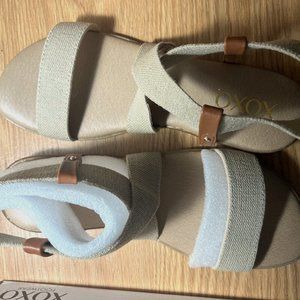 Modcloth Neutral-hued flat slingback sandals